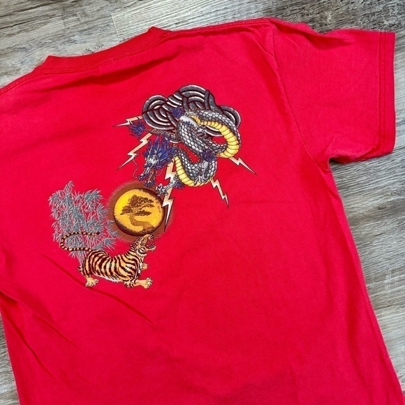 Port and Company Other - Vintage red dragon tiger martial arts t shirt men’s M